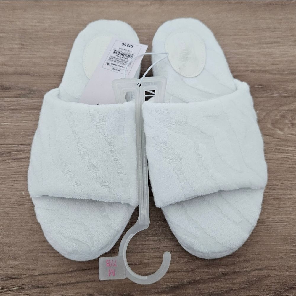 Auden White Cozy Slippers Size M